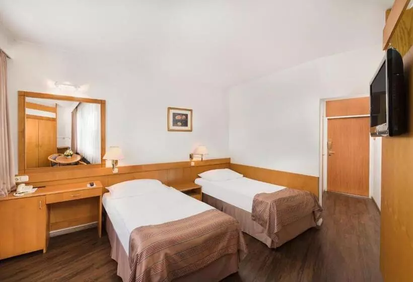 Fotos del hotel Budapest:  17