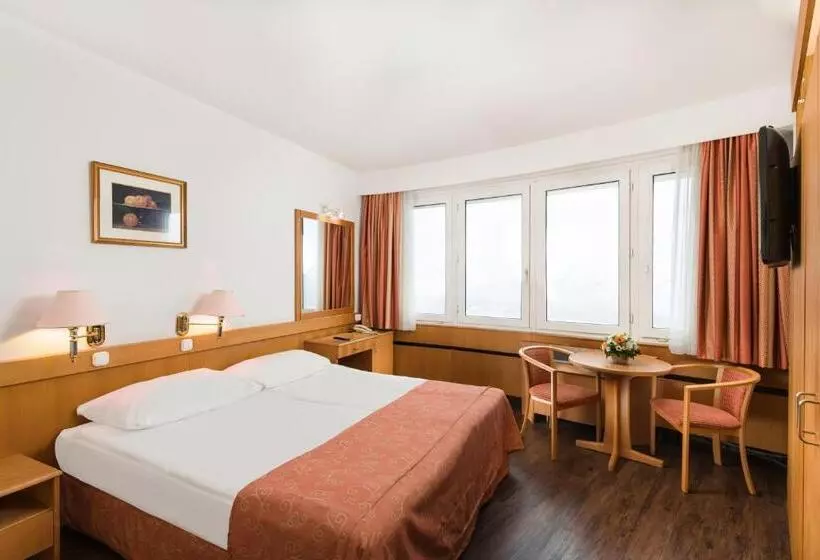 Fotos del hotel Budapest:  10