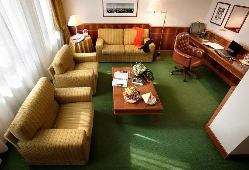 Fotos del hotel Cavour:  23