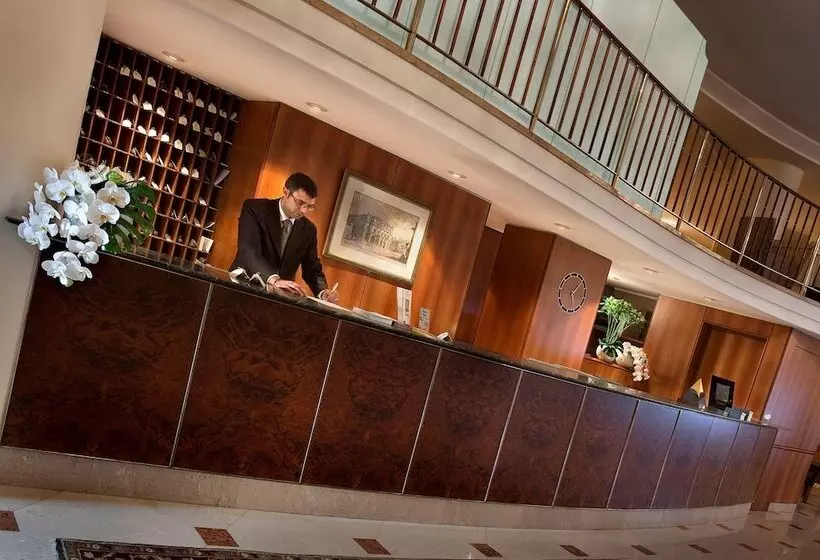 Fotos del hotel Cavour:  2