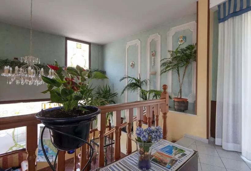 Fotos del hotel Nella:  16