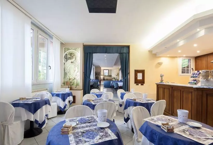 Fotos del hotel Nella:  12