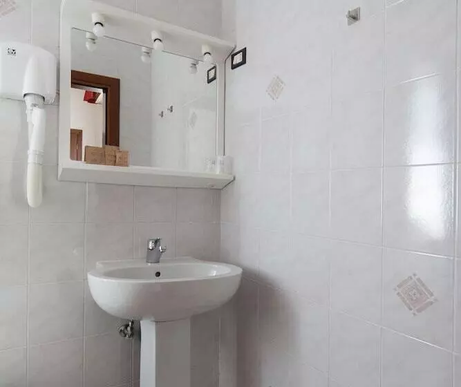 Fotos del hotel Nella:  25