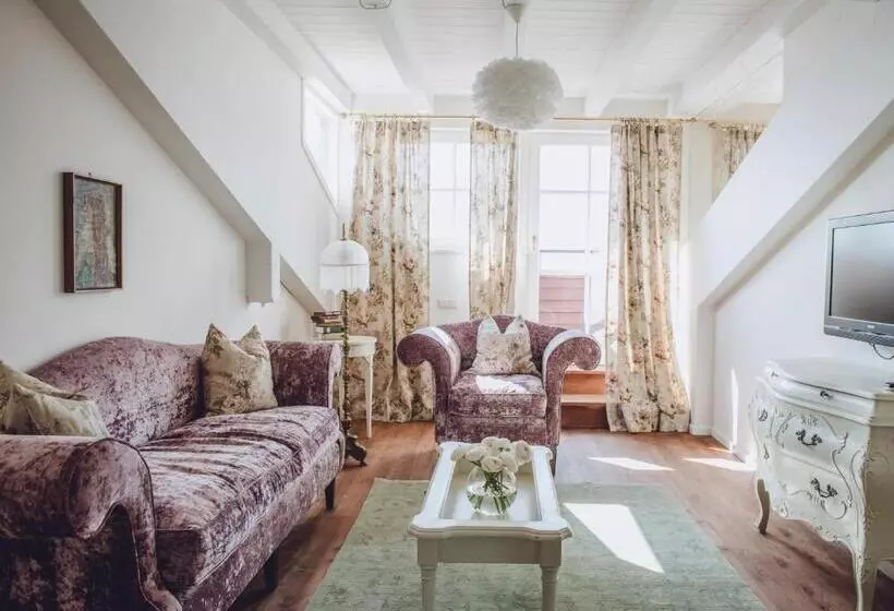 Fotos del hotel Relais & Chateaux Hotel Castel Fragsburg:  5