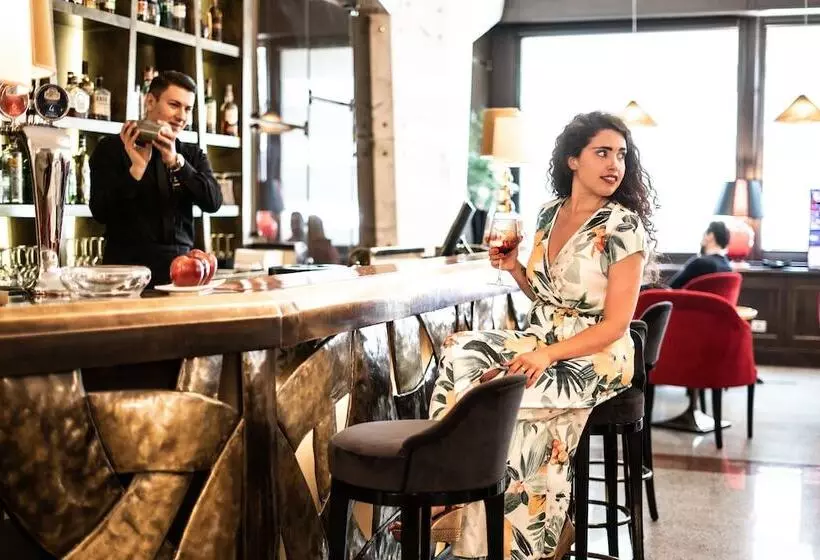 Fotos del hotel Fh55 Grand Hotel Palatino:  81