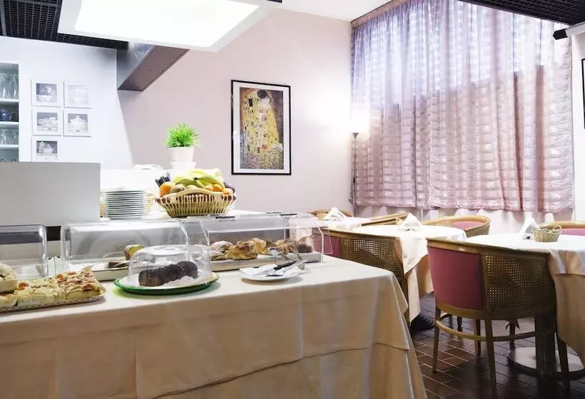 Fotos del hotel Molise 2:  4