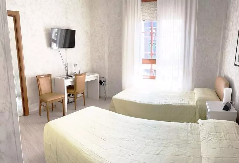 Fotos del hotel Molise 2:  2