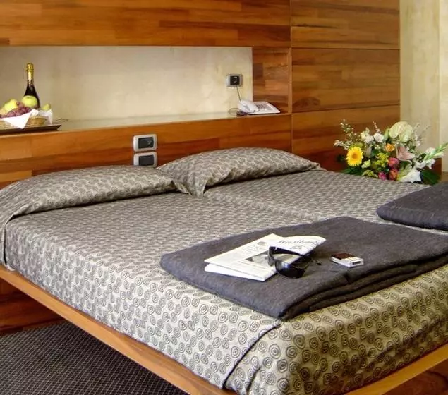 Fotos del hotel Tritone:  22