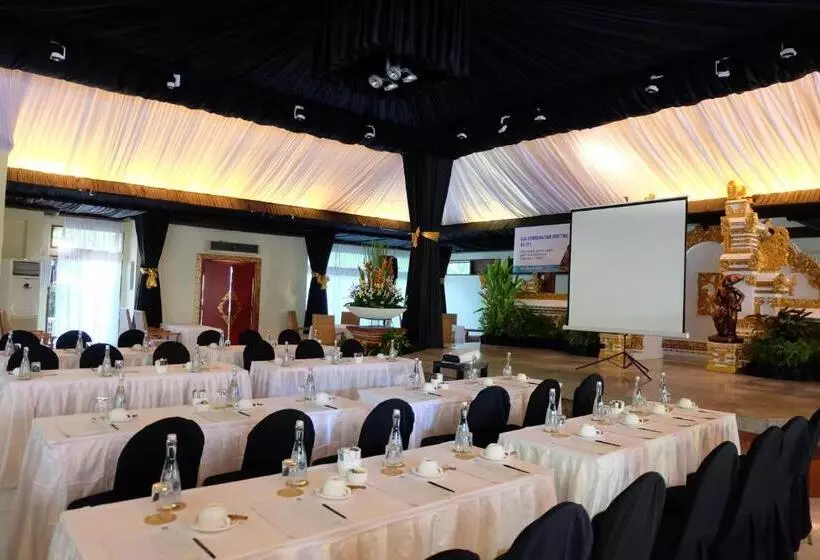 Fotos del hotel Puri Santrian:  4