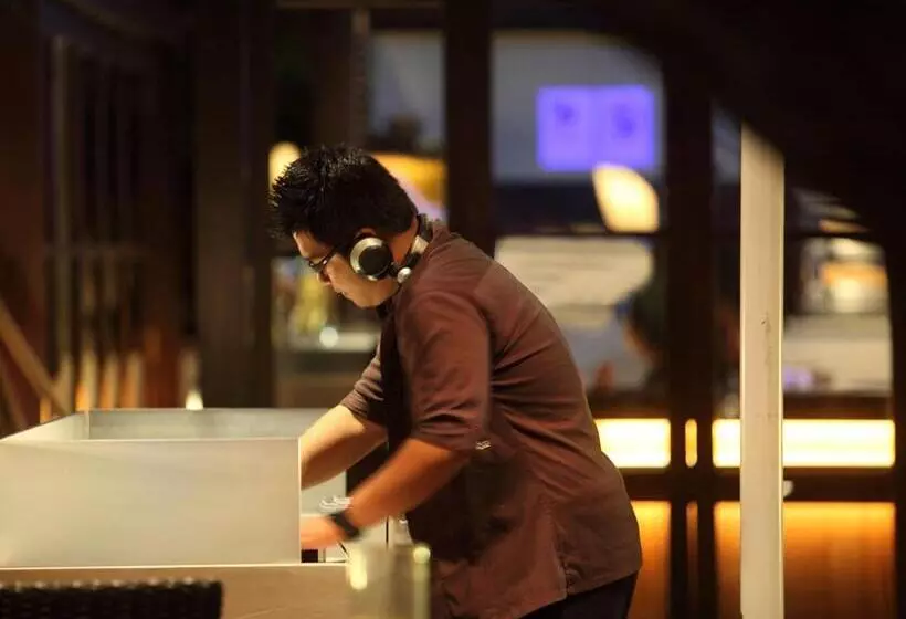 Fotos del hotel Puri Santrian:  11