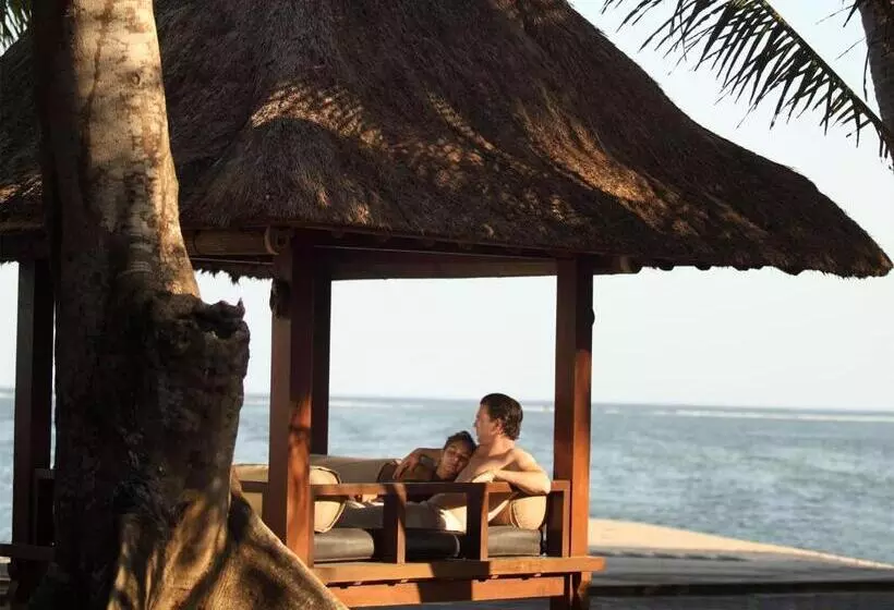 Fotos del hotel Puri Santrian:  8