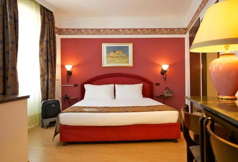 Fotos del hotel Torino Royal:  18