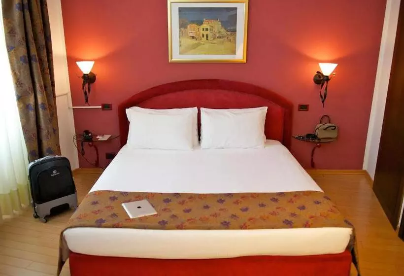 Fotos del hotel Torino Royal:  8