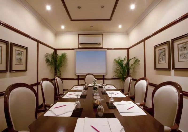 Fotos del hotel Ambassador, New Delhi  Ihcl Seleqtions:  7