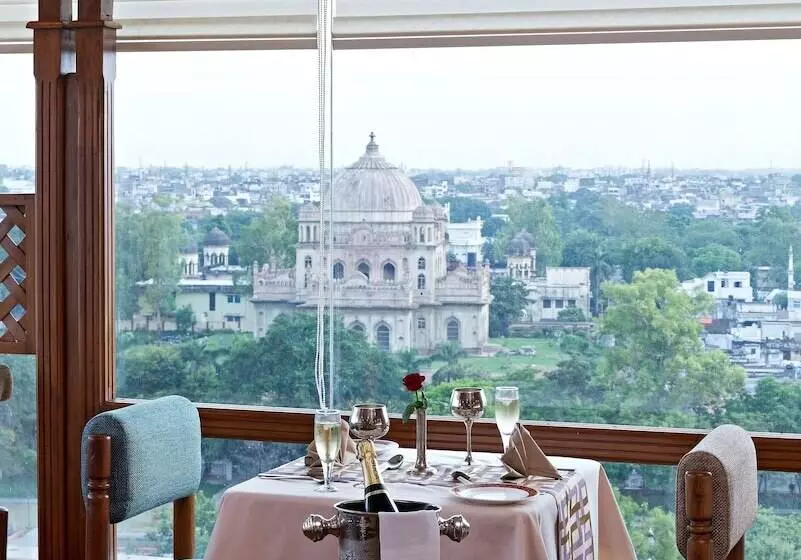 Fotos del hotel Clarks Avadh:  11