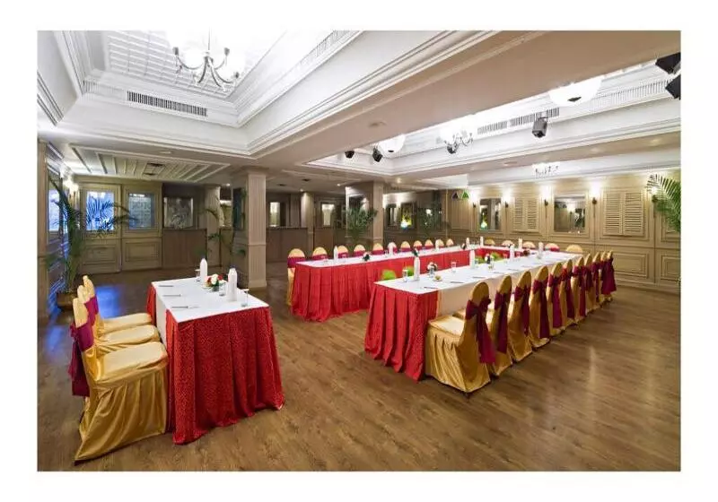 Fotos del hotel Clarks Avadh:  22