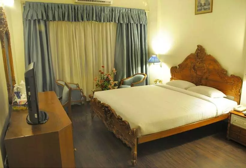 Fotos del hotel Bangalore International:  13