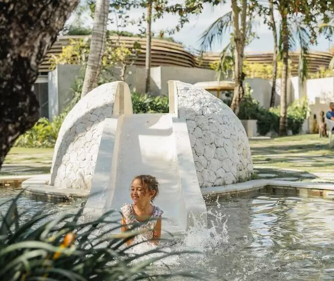 Fotos del hotel Segara Village:  13