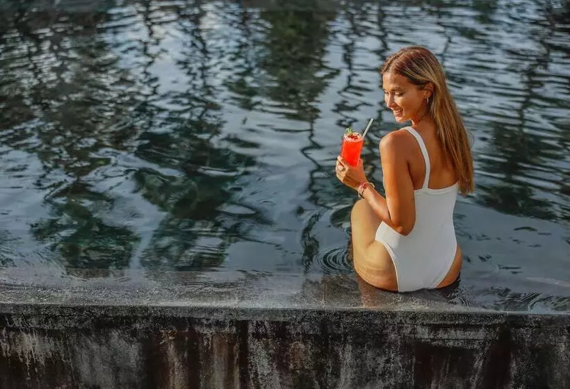 Fotos del hotel Segara Village:  12