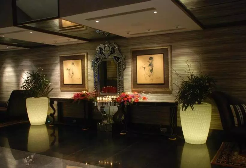 Fotos del hotel The Lalit Great Eastern Kolkata:  2