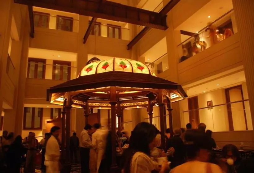 Fotos del hotel The Lalit Great Eastern Kolkata:  22