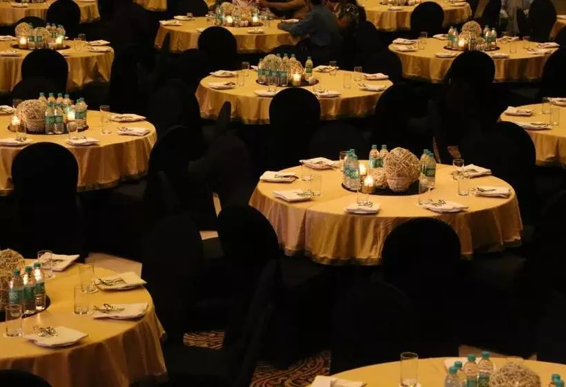 Fotos del hotel The Lalit Great Eastern Kolkata:  6