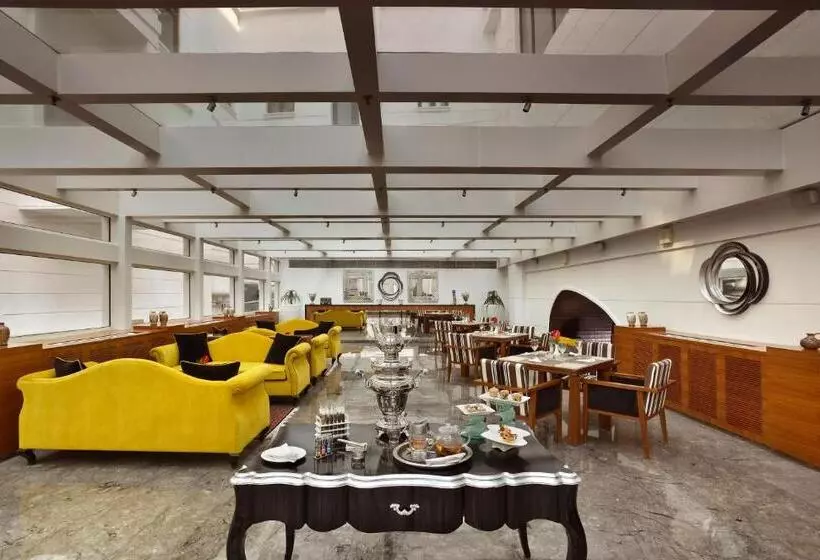 Fotos del hotel The Lalit Great Eastern Kolkata:  10