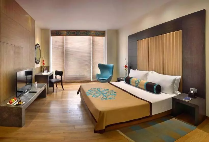 The Lalit Great Eastern Kolkata