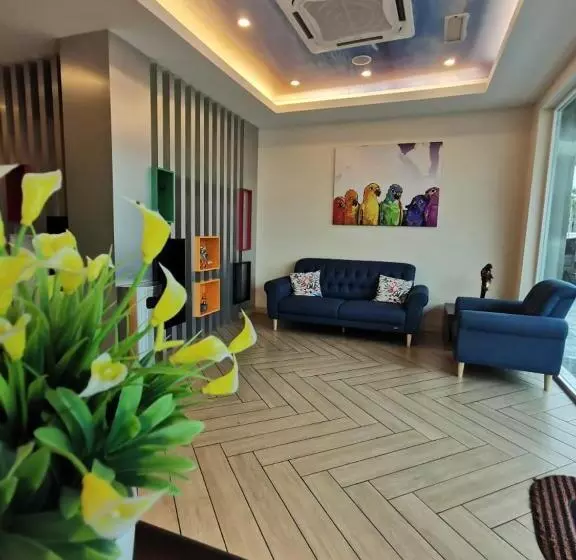 Fotos del hotel Capital Kota Kinabalu:  2