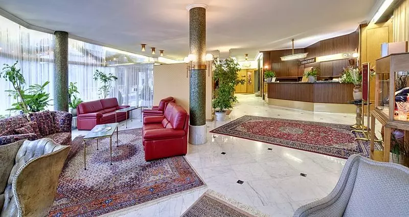 Fotos del hotel Grand Hotel Cravat:  21