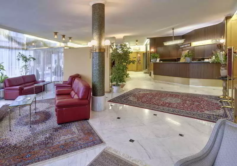 Fotos del hotel Grand Hotel Cravat:  4