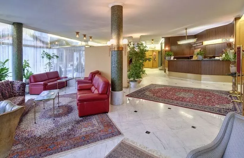 Fotos del hotel Grand Hotel Cravat:  12