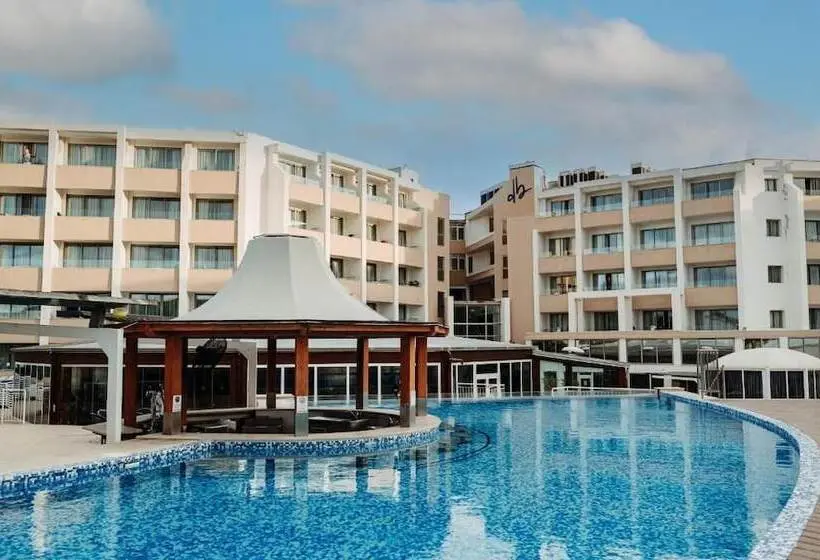 Fotos del hotel Db Seabank Resort + Spa All Inclusive:  2