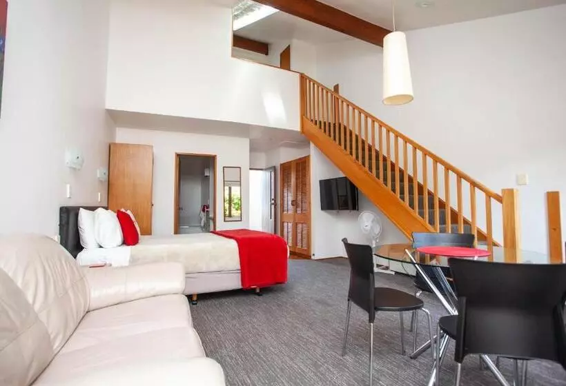 Fotos del hotel Cascades Lakefront Motel:  19