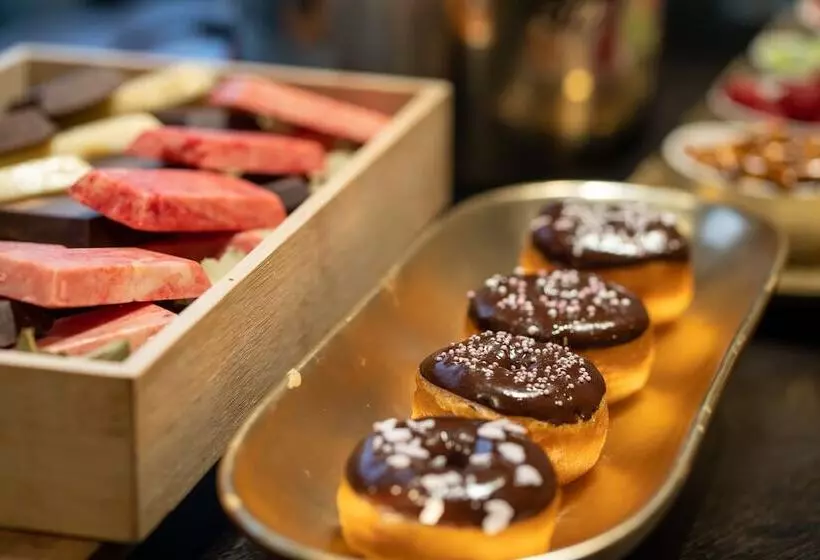 Grand Mercure Wellington