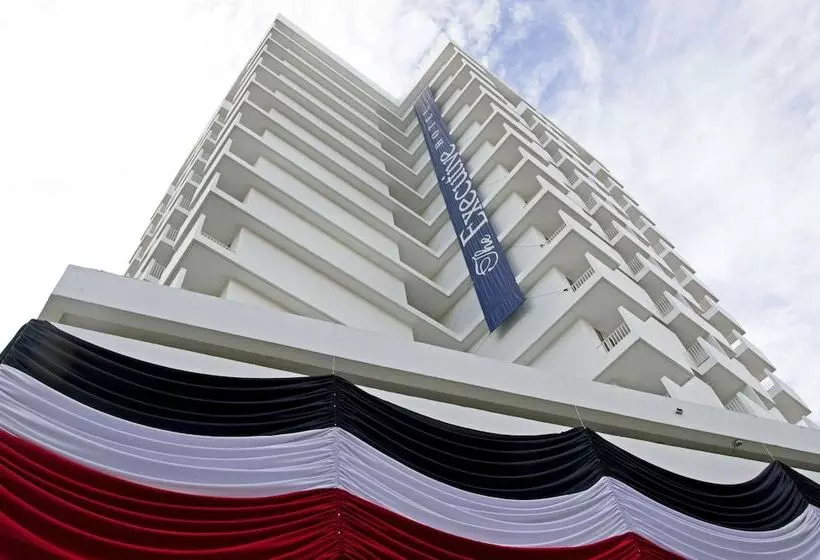 Fotos del hotel The Executive Hotel:  1