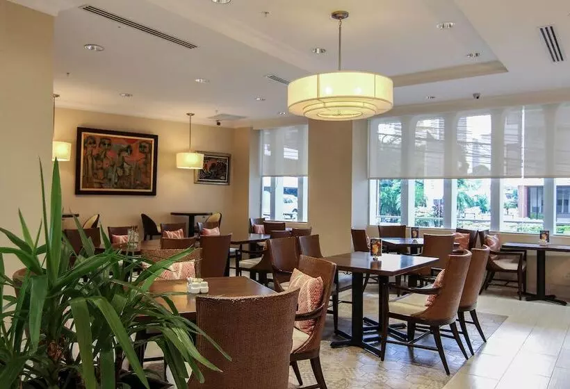 Fotos del hotel The Executive Hotel:  21