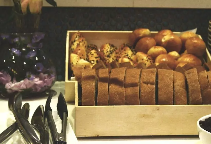 Fotos del hotel The Executive Hotel:  15