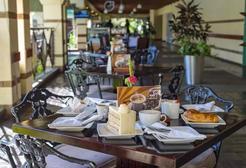 Fotos del hotel Holiday Inn Bulawayo, An Ihg:  4