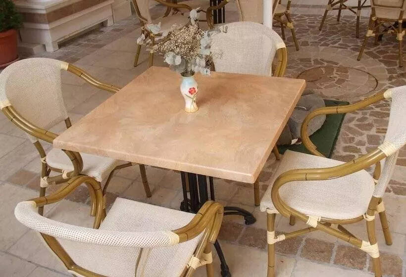 Fotos del hotel Transilvania:  10