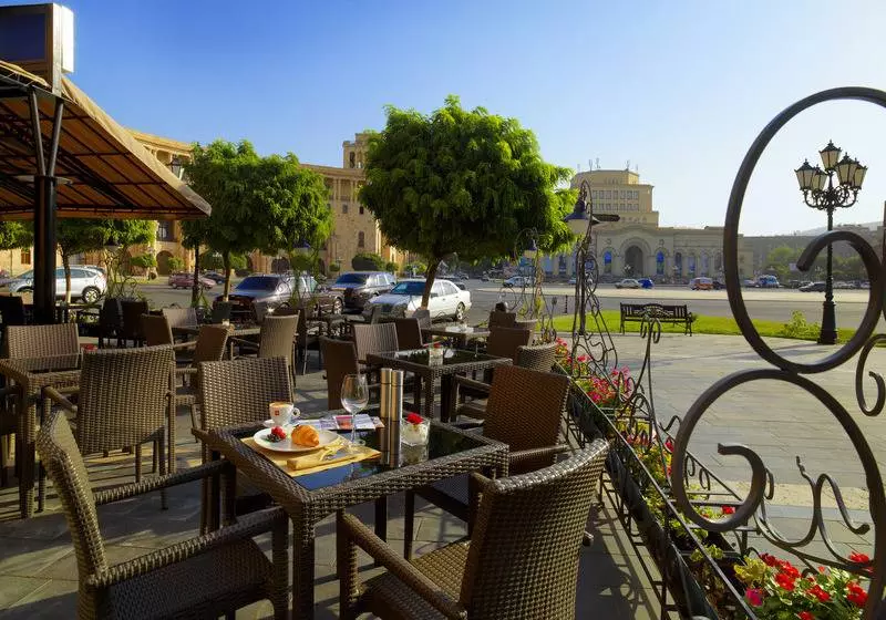 Fotos del hotel Armenia Marriott Hotel Yerevan:  8