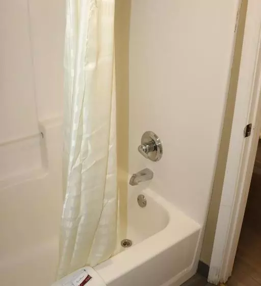 Fotos del hotel Deluxe Inn Miami,ok:  6