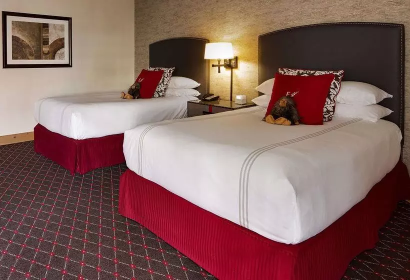 The Edgewater  A Noble House