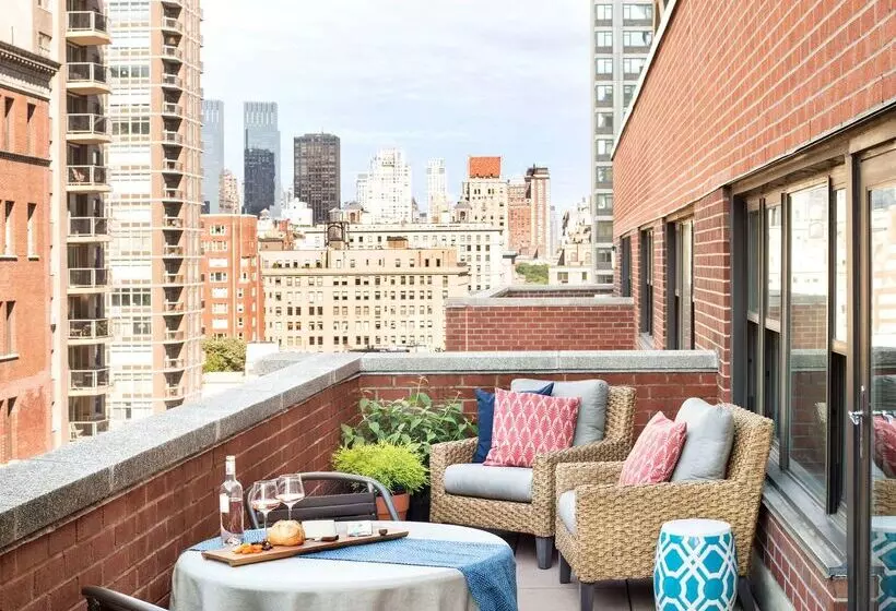 Fotos del hotel Gardens Suites Hotel By Affinia:  14