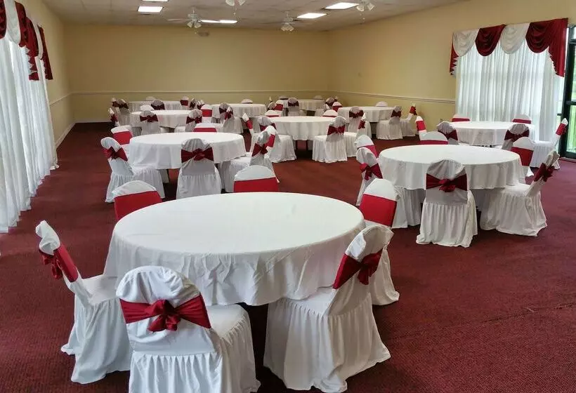 Fotos del hotel Ramada By Wyndham Houston Intercontinental Airport East:  20