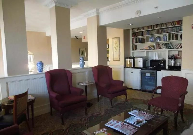 Fotos del hotel Dupont Circle Embassy Inn By Found:  14