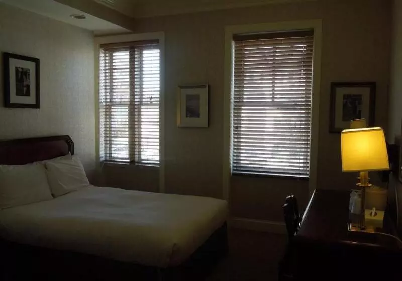 Fotos del hotel Dupont Circle Embassy Inn By Found:  13