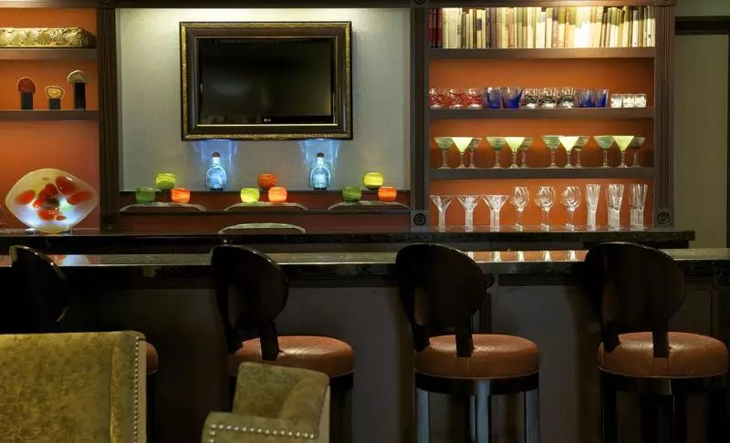 Fotos del hotel The Churchill  Near Embassy Row:  13