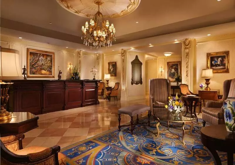 Fotos del hotel The Churchill  Near Embassy Row:  2