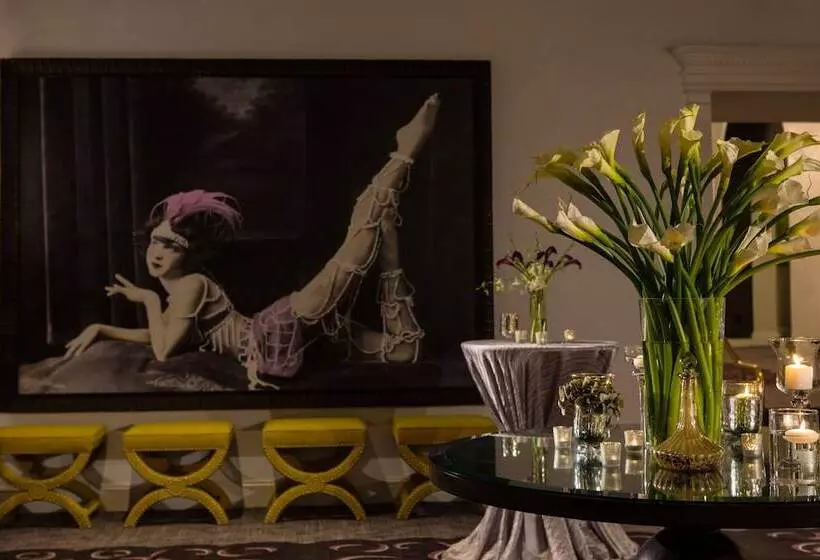 Courtyard By Marriott Boston Downtown